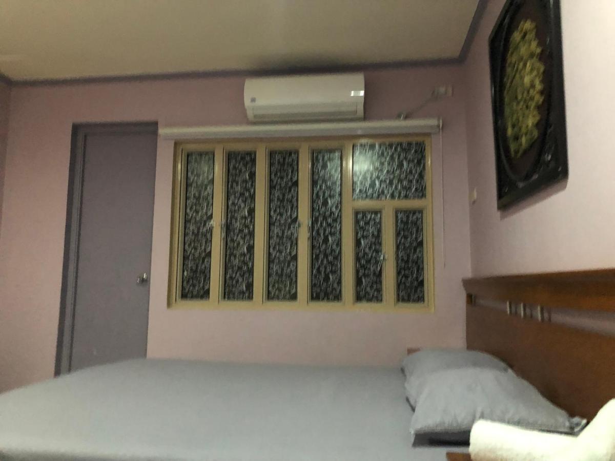 2 Separate Units, 1Br On 23Rd Flr And 3Br Penthouse On 41St Flr In Manila, Near Slec,Us Embassy, Mall And Parks With Excellent View 外观 照片