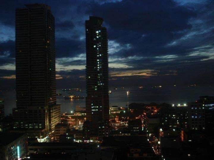2 Separate Units, 1Br On 23Rd Flr And 3Br Penthouse On 41St Flr In Manila, Near Slec,Us Embassy, Mall And Parks With Excellent View 外观 照片